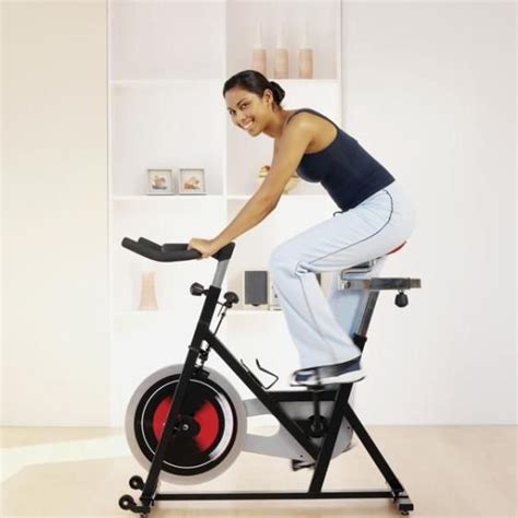 How A Stationary Bike Helps You Stay Fit | Indoor cycling workouts ...