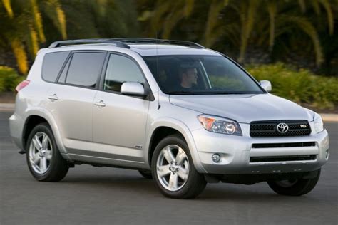 2007 Toyota RAV4 Pictures - 128 Photos | Edmunds