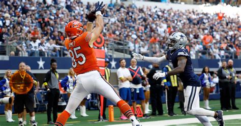 WATCH: Former Notre Dame tight end Cole Kmet makes ridiculous one-handed catch vs Falcons - On3