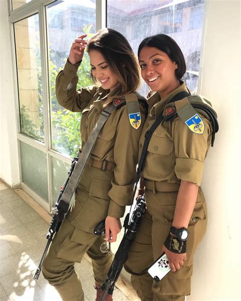 IDF girls | Military women, Idf women, Military