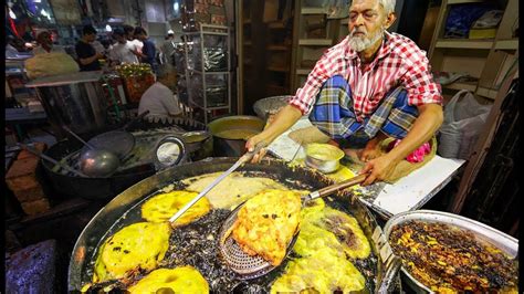 10 Most famous street foods in India