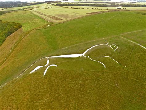 Vale of White Horse | Oxfordshire, Cotswolds, Uffington | Britannica