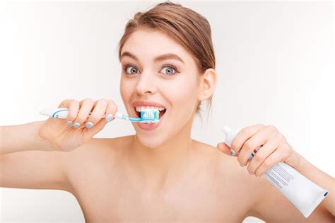 Are you curious to find the 5 BEST Whitening Toothpaste Brands?