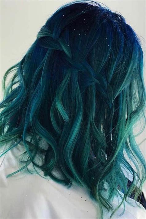 20+ Forest Green Hair Looks To Inspire Your Makeover