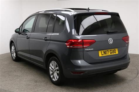 Used 2017 GREY VOLKSWAGEN TOURAN MPV 1.6 SE FAMILY TDI BLUEMOTION TECHNOLOGY DSG 5d AUTO 114 BHP ...