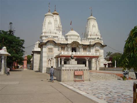 Gorakhnath Temple - Info, Timings, Photos, History