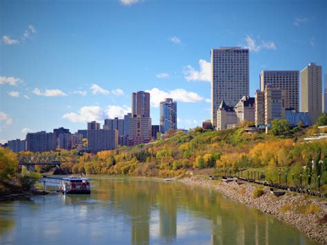 River view of skyscrapers in Edmonton image - Free stock photo - Public Domain photo - CC0 Images