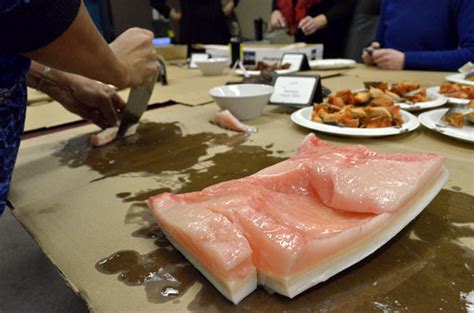 Photo: a beluga's gift — nutritious food | Nunatsiaq News