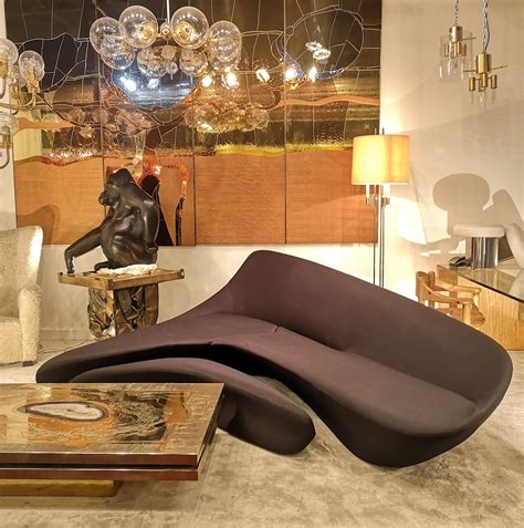 Moon System sofa by Zaha Hadid | Paul Bert Serpette