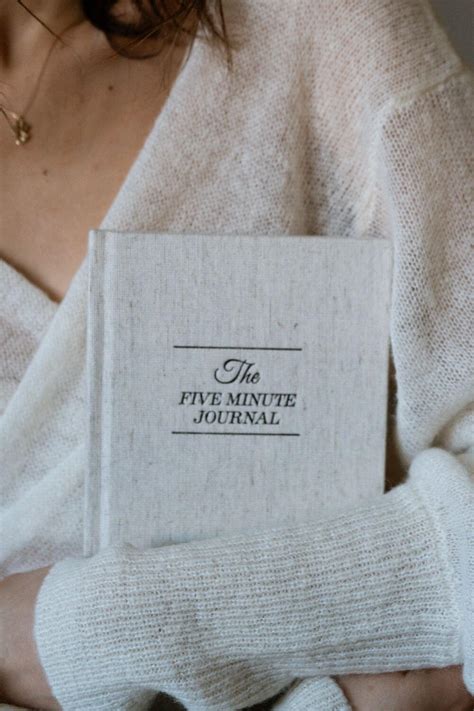 50 Powerful 5 Minute Journal Prompts for Daily Journaling