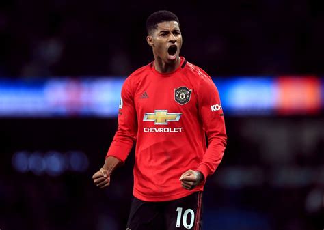 Marcus Rashford Logo : Marcus Rashford mural defaced an hour after ...