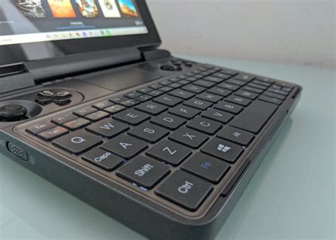 GPD Win Max mini gaming laptop unboxed - Geeky Gadgets