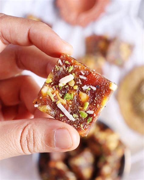 Khajur (Dates) Barfi | Oil and Sugar-free - That Delicious Dish | Recipe | Delicious, Tasty ...