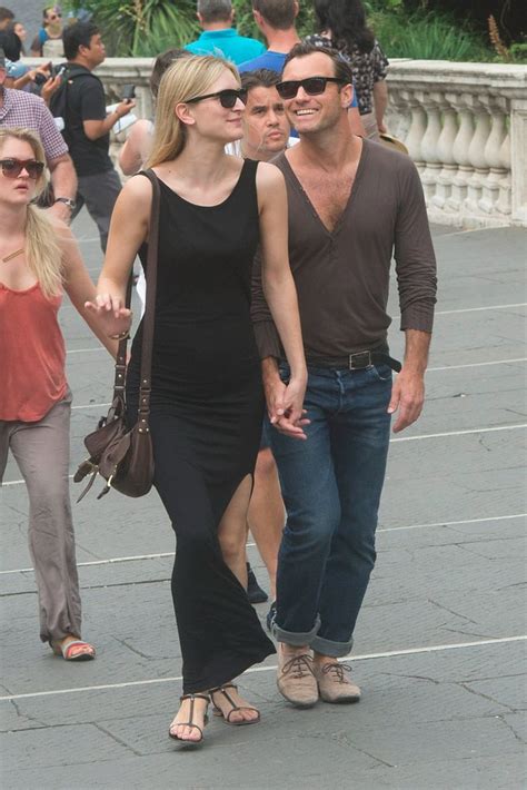 Jude Law Girlfriend PDA in Rome Pictures | POPSUGAR Celebrity Photo 5