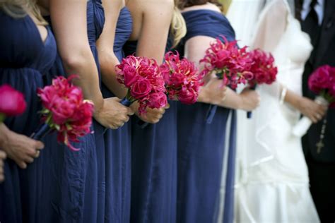 Bouquet Bridal: Dark Pink Wedding Roses