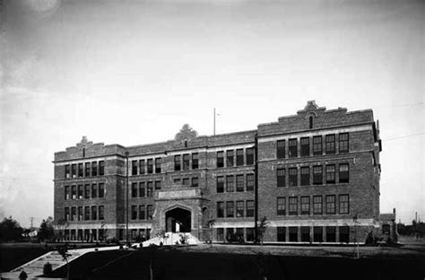 Seattle Public Schools, 1862-2000: Lincoln High School - HistoryLink.org