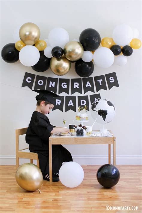 Graduation Party At Home – Momo Party | Graduation balloons, Graduation decorations, Kids graduation