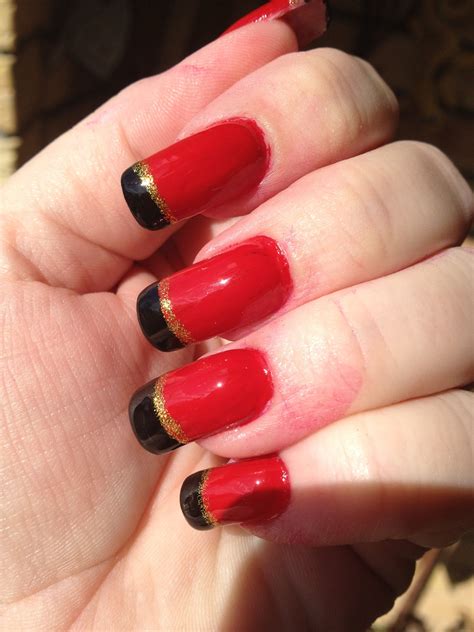 Red, black & gold love it | Nail art, Nails, Black gold