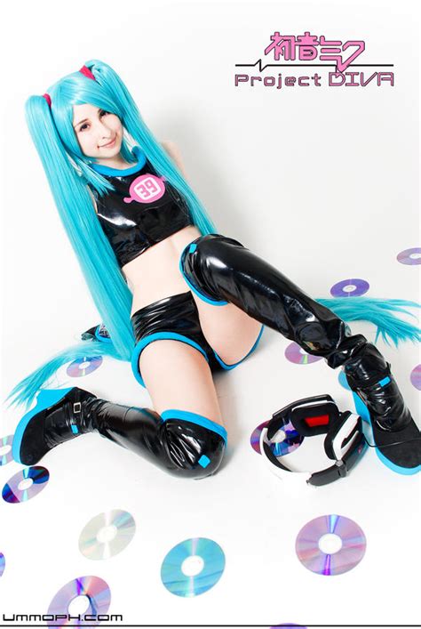 Hatsune Miku cosplay - Space channel 39 by Maysis on DeviantArt