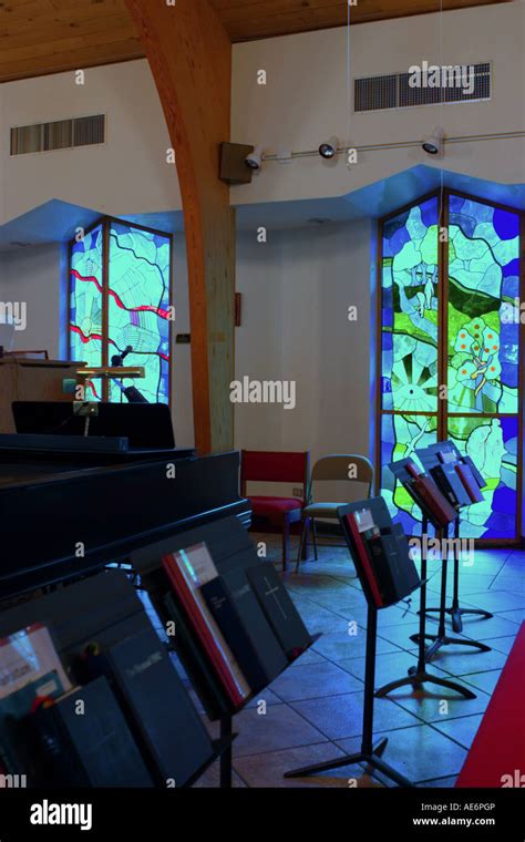 Interior of Anglican Church Stock Photo - Alamy