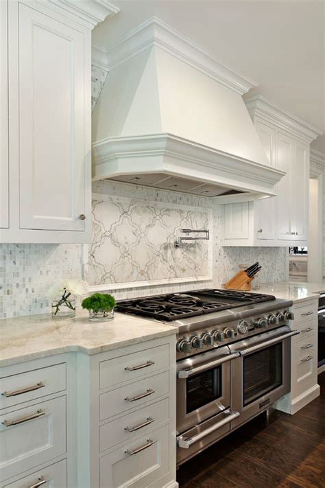 What Backsplash Goes With Taj Mahal Quartzite: Chic Choices!