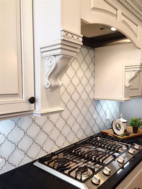 Arabesque Backsplash Tile - Create Elegance With an Arabesque Tile ...