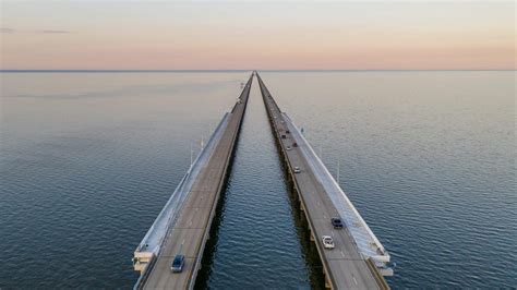 Lake Pontchartrain Causeway: A 24-Mile Stretch To Nowhere, NOLA