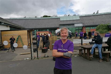 Cross-community volunteers create new sensory garden at Roddensvale School