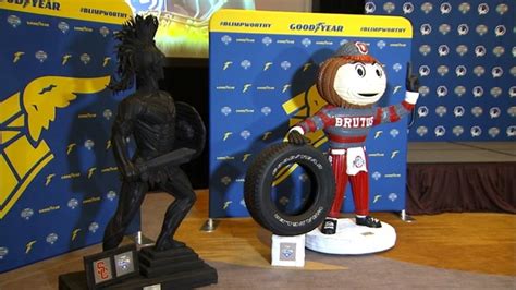 Ohio State, USC mascot sculptures made of tires ahead of Cotton Bowl