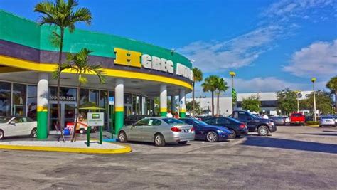 HGreg.com Doral car dealership in Doral, FL 33126 | Kelley Blue Book