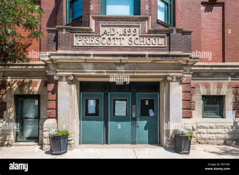 Prescott Elementary School - Chicago Public Schools Stock Photo - Alamy