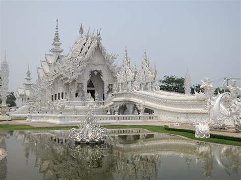 The Whimsical White Temple - Chiang Rai, Thailand - Around This World ...