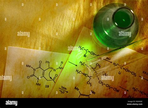 Green chemistry reaction formula hi-res stock photography and images ...