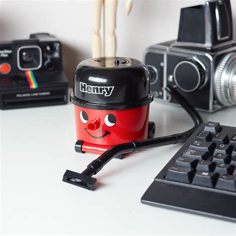 Henry Desk Vacuum | FIREBOX®