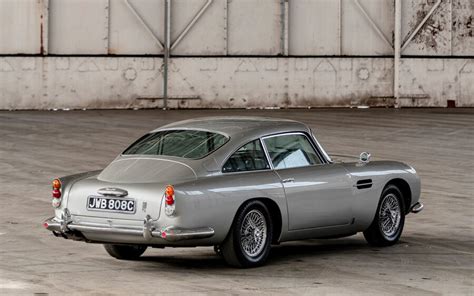 Aston Martin DB5 model guide - Prestige & Performance Car