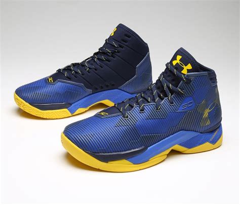 STEPHEN CURRY’S NEW UNDER ARMOUR CURRY 2.5 | Basketball shoes for men ...