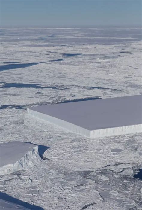 Weird Iceberg Spotted In Antarctica ‘Something hidden in plain sight?’ - Ancient Files