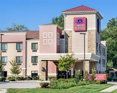 Comfort Suites Topeka Northwest - UPDATED 2024 Prices, Reviews & Photos