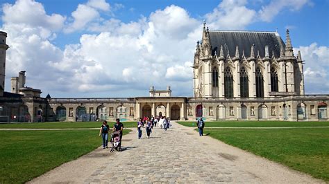 The Castle Château of Vincennes : Eastern Paris | Visions of Travel