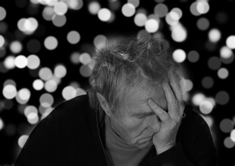 Gum Disease: A Sign of Faster Alzheimer’s Decline - Dr Anthony Farole DMD, Facial and Oral ...
