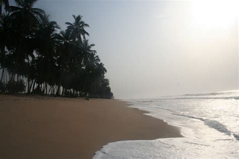 Ghana Guide And Blog: Ghana beaches from Cape Coast west to Axim