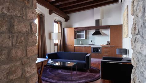 Luxury Holiday Apartments Barcelona - Old Town Apartments Barcelona ...