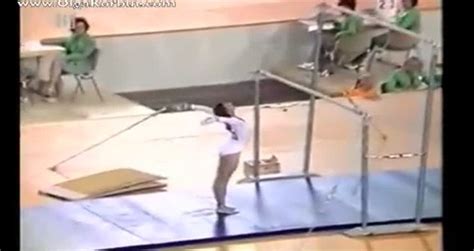 1972 Olympics Amazing Olga Korbut Uneven Bars with Korbut Flip slow ...