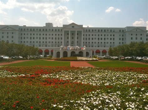 The {Happy} Travel Bug: The Greenbrier Resort and Spa