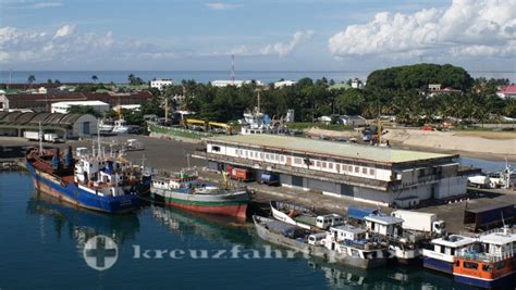 Experience Toamasina by tuk-tuk