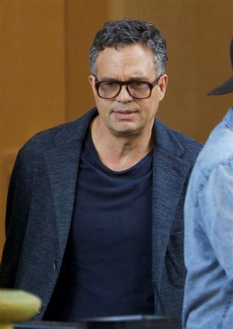 Avengers Infinity War -Behibd the scenes - Mark Ruffalo as Bruce Banner / Hulk | Bruce banner ...