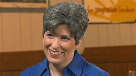 Iowa Sen. Joni Ernst Says She's No Kingmaker, But Keeps VP Door Open ...