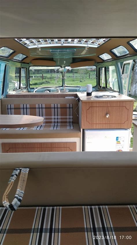 VW T1 camper bus | lightblue/offwhite | 1500cc - Kombi Kings