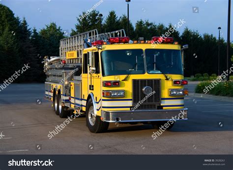 This Picture Front Yellow Fire Truck Stock Photo 3928261 | Shutterstock