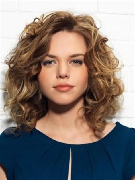 17+ Out Of This World Hairstyles For Thick Curly Bushy Hair